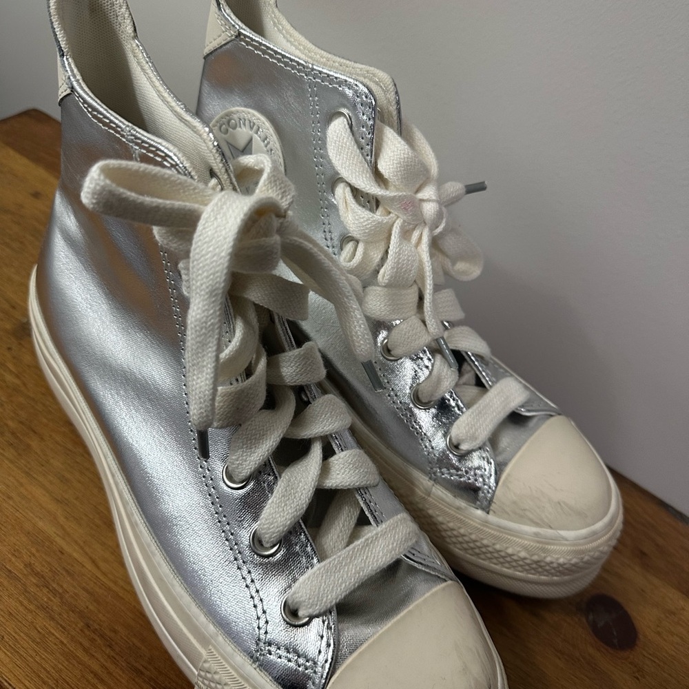 Converse Hightop Platform silver sneakers women’s size 8.